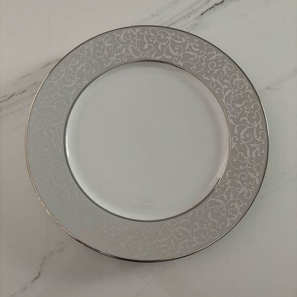 Mikasa Parchment Dinner Plate Set of 4 L3438 Fine Dining China - Picture 1 of 6